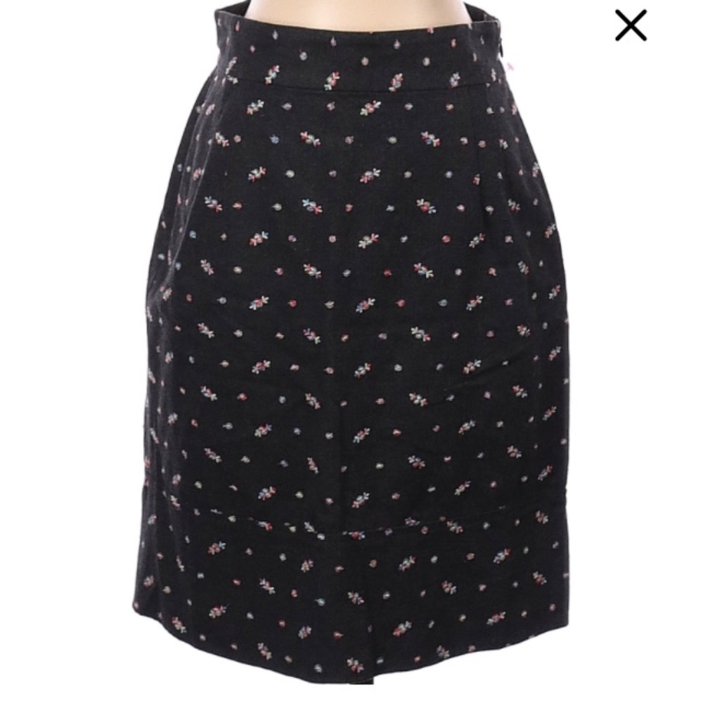 Odille floral embroidered pencil skirt size 4 from Anthropologie.